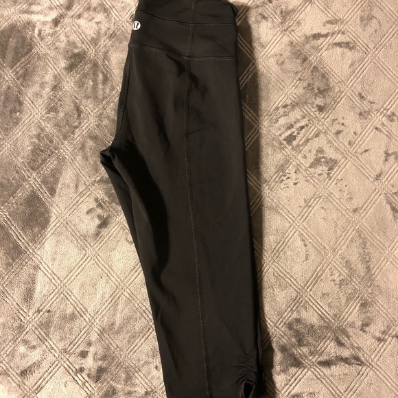 Lululemon Bandha crop - Picture 2 of 3